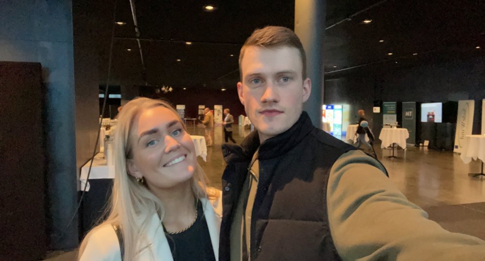 Fræðslu- og menntunarstyrkur veittur til  Hermanns Biering og Guðdísar Bennýjar