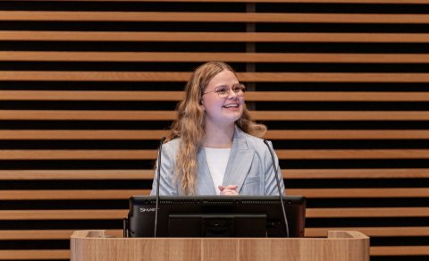 Í morgun vöknuðum við á merkilegum tíma.